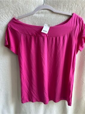Banana Republic Off-Shoulder Short Sleeve Top in Bright Pink